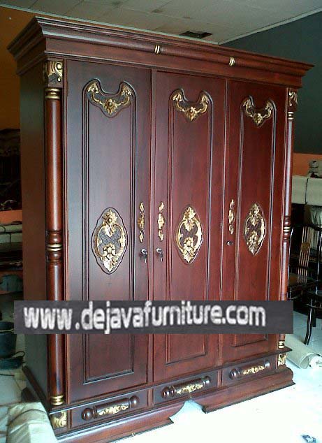 Lemari Pakaian Pintu 3 Peluru