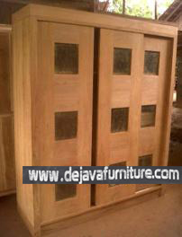 Lemari Pakaian 3 Pintu Sliding