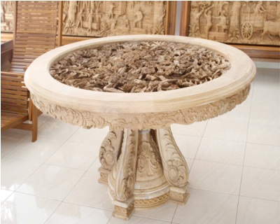 Meja Relief Bulat