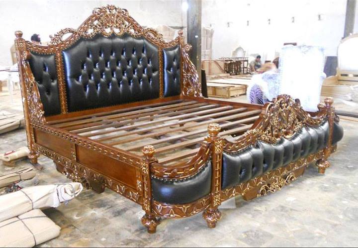 Bedroom Set Carving Upholstered