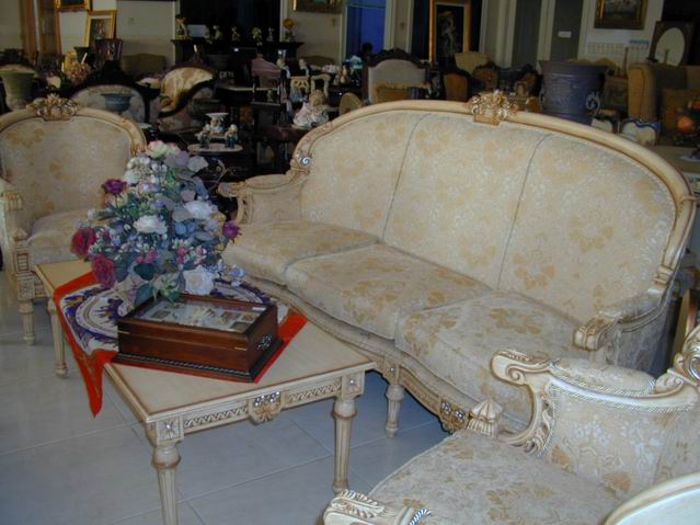 Sofa Mewah Model Eros 