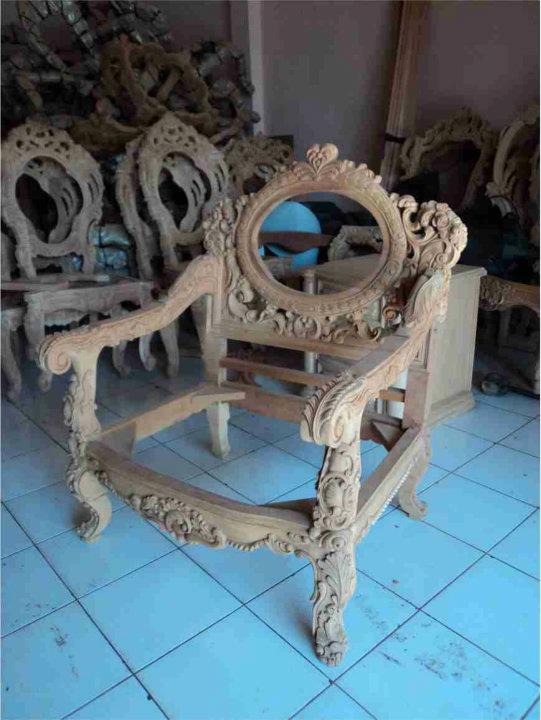Unfinished Classic wooden Frame Caroline mahogany