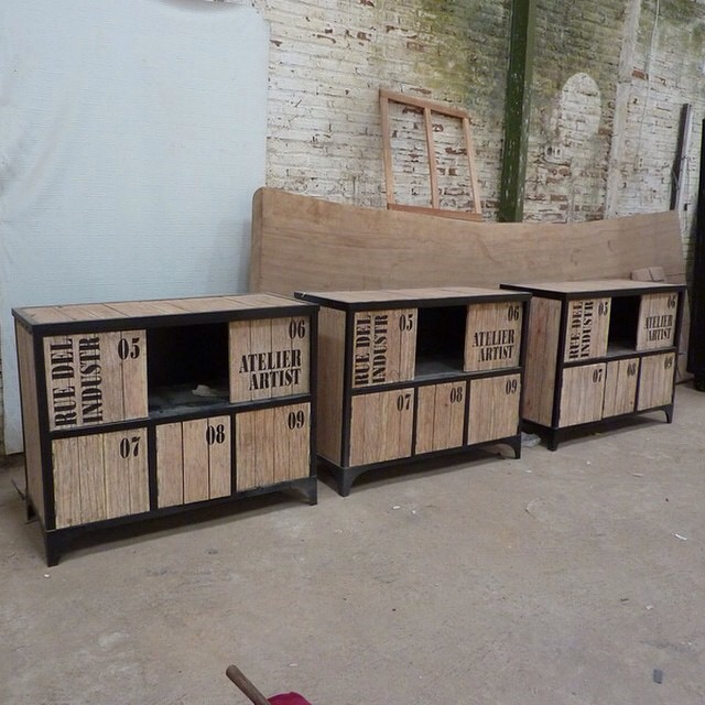 Atelier Industrial Buffet  SVC-006