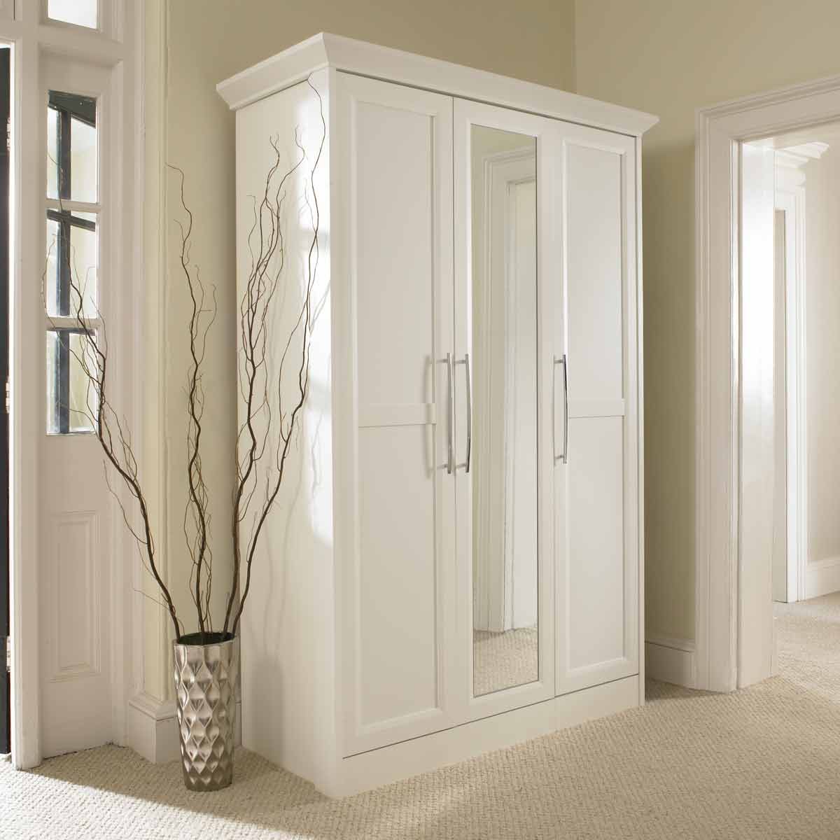 White Lemari Pakaian Minimalis Jati 4 Pintu Kode LP-026